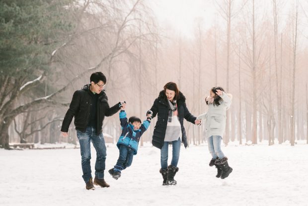 Nami Island Family Snow