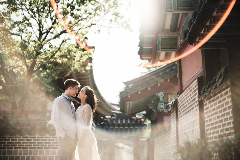 Lens Flare in the Bright Sun - Seoul Pre-Wedding