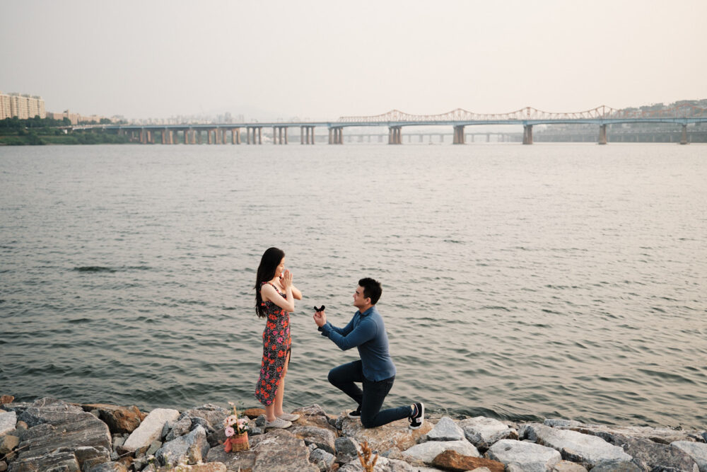 Proposal Photoshoot on Seoul's Han River