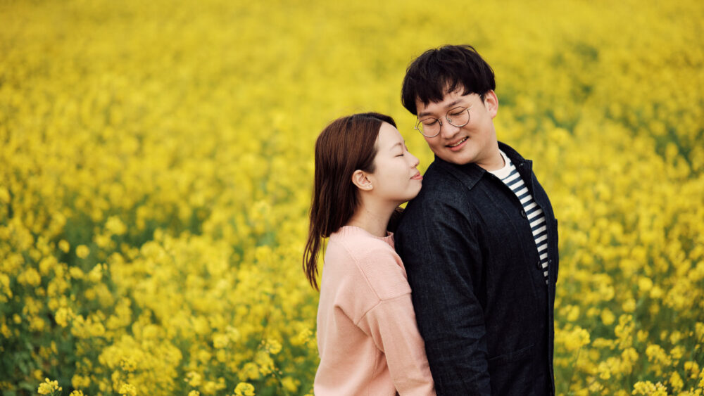 Jeju Island Proposal Photography in Spring Flowers